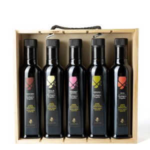 Estuche de madera con nuestros 5 aceites de oliva virgen extra
